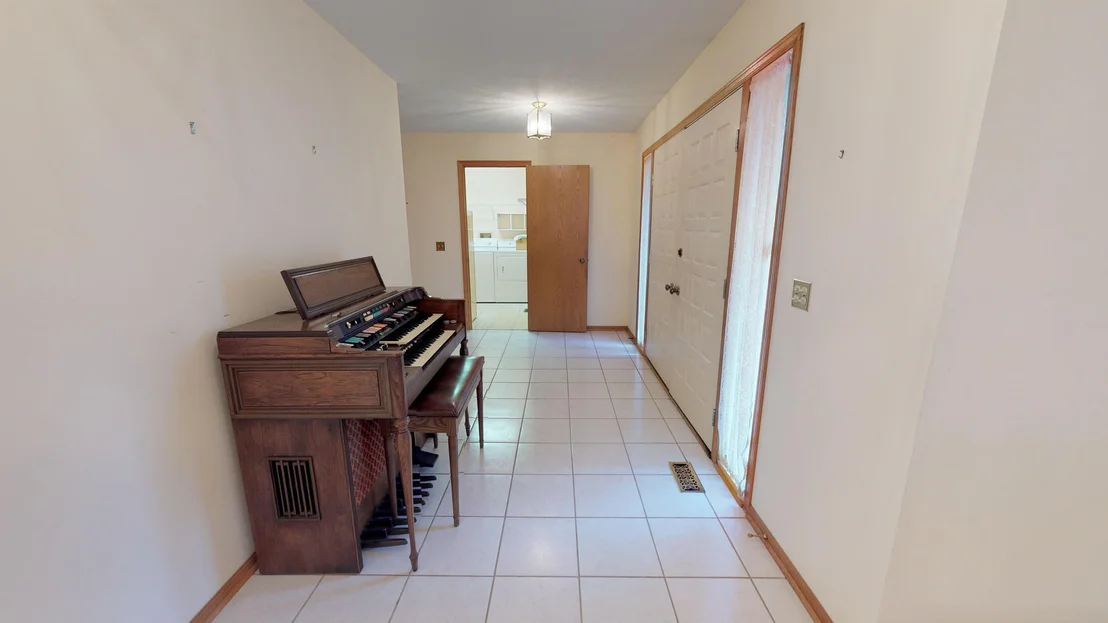 Photo of 1233 Lynnfield Lane