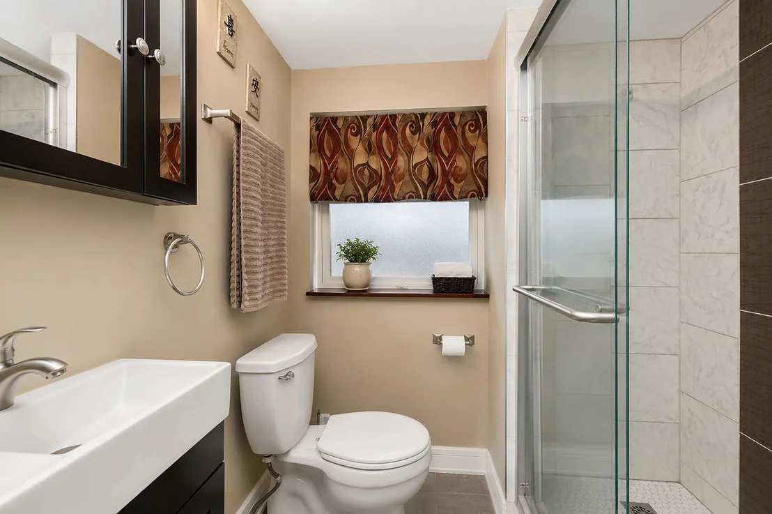 Photo of 115 N Rose Avenue