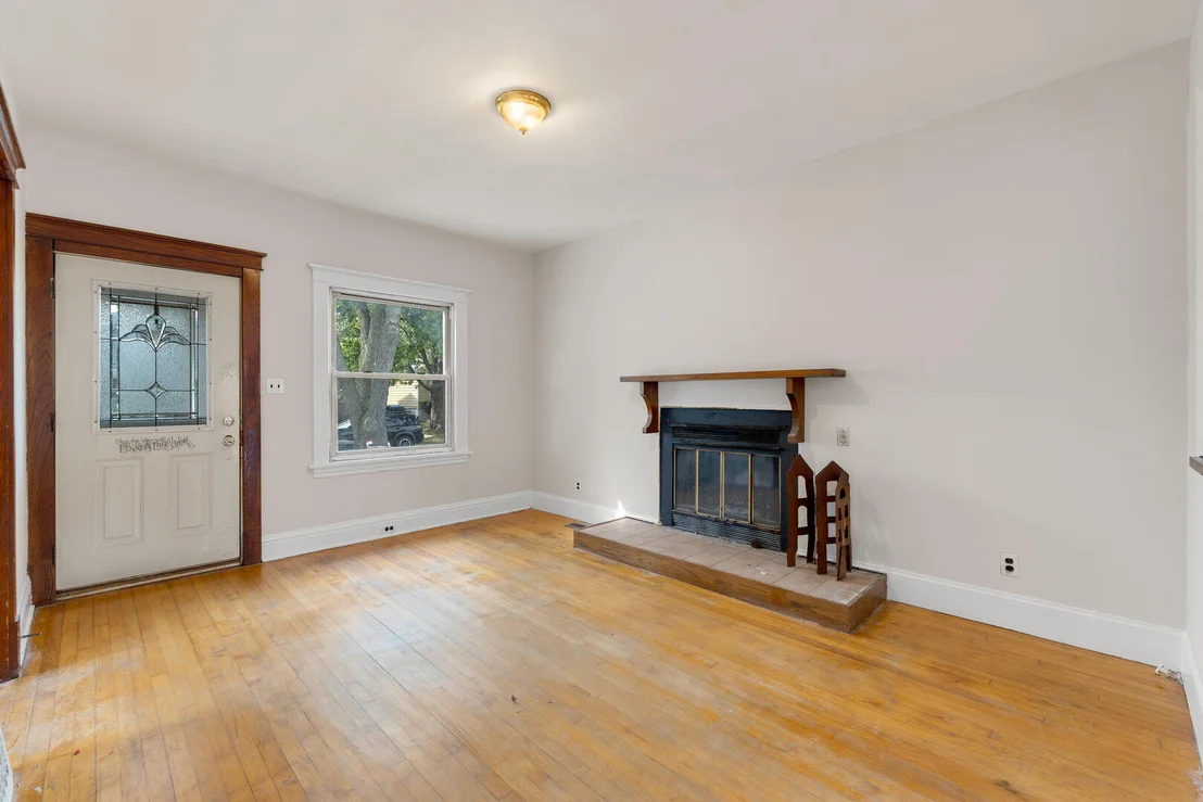 Photo of 13 W 37th Street