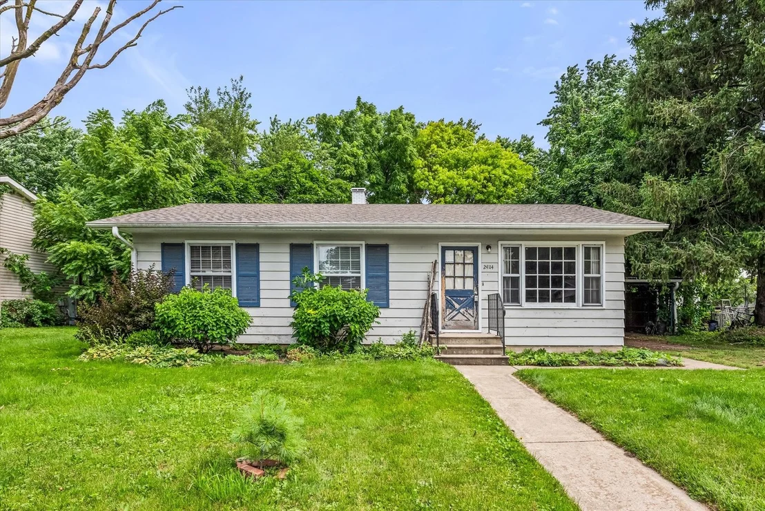 Photo of 24114 W Hillcrest Drive