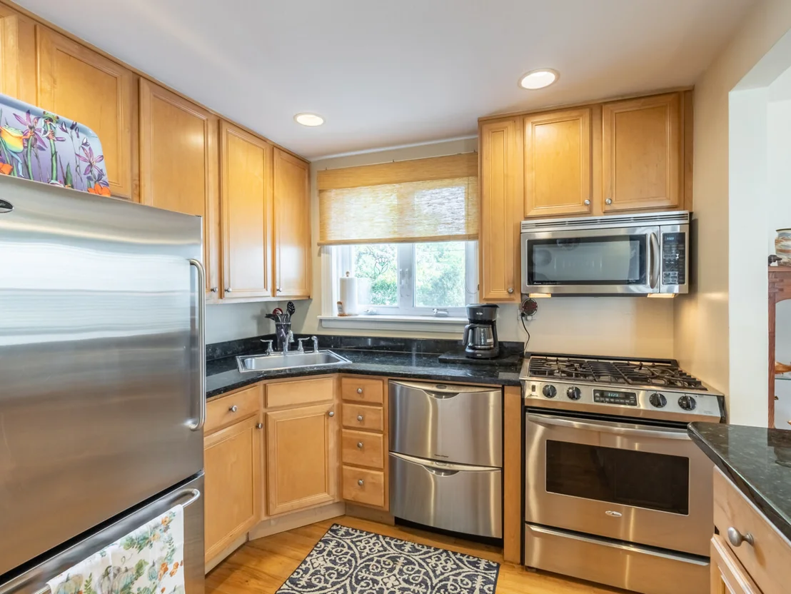 Photo of 5477 N Octavia Avenue
