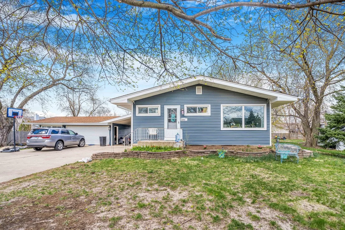 Photo of 22252 W Taylor Road