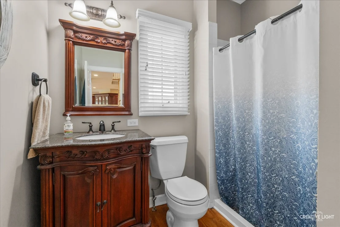 Photo of 1728 Robert Lane