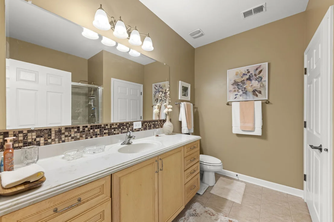 Photo of 784 Bellevue Circle