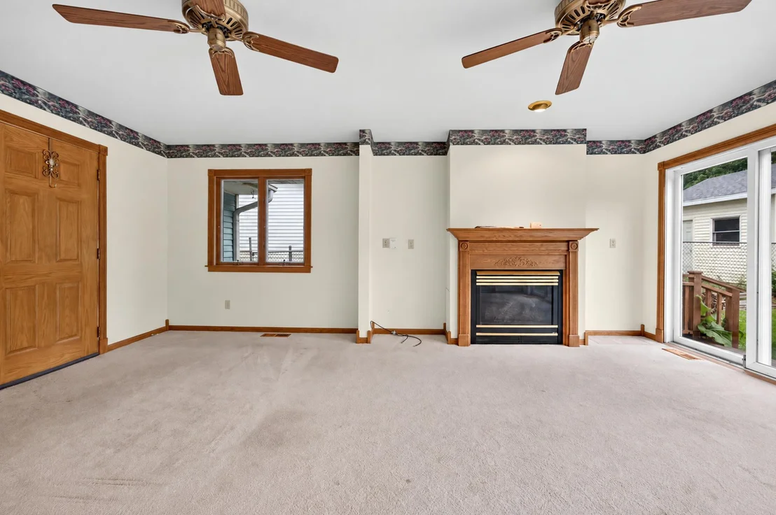 Photo of 405 Warren Avenue