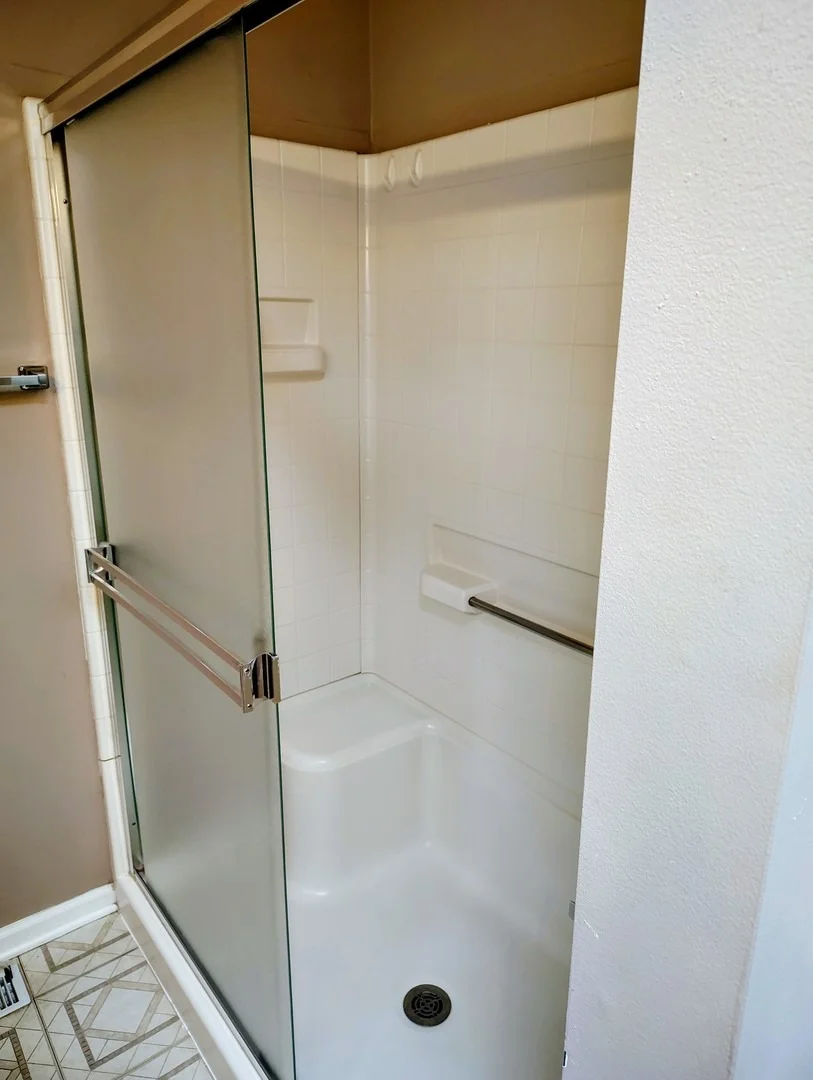 Photo of Unit 552D at 855 Mesa Drive