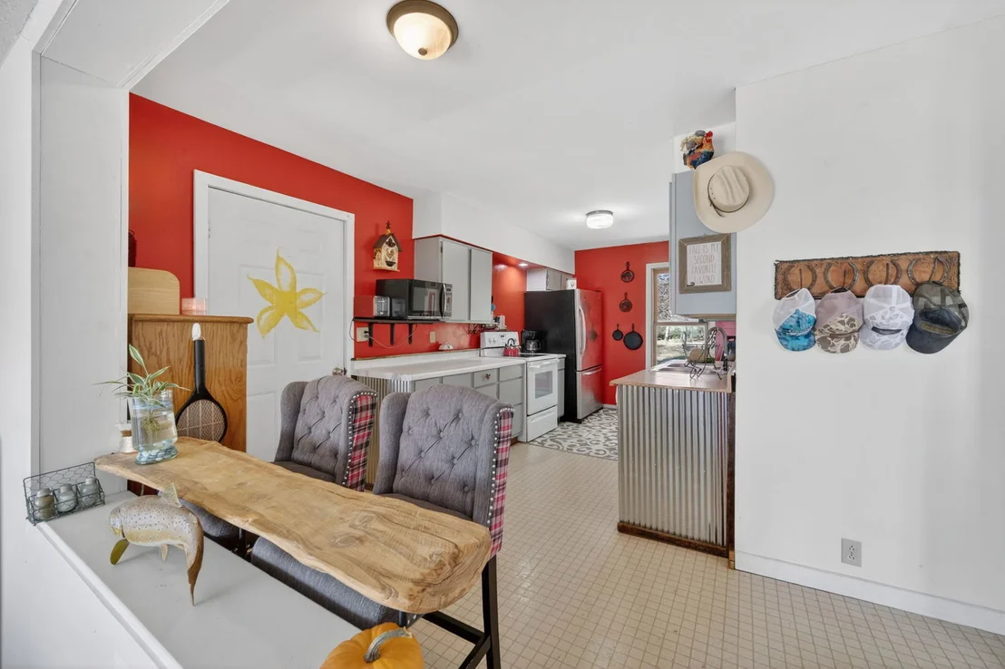 Photo of 13730 Center Road