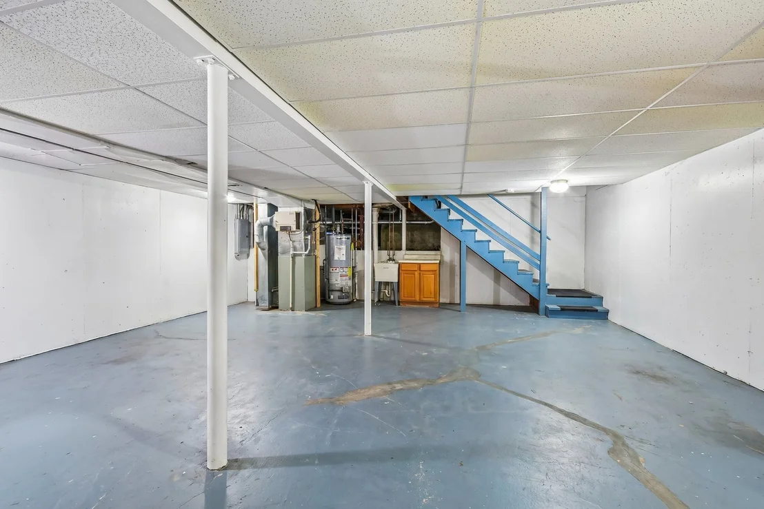 Photo of 1559 Abbotsford Drive