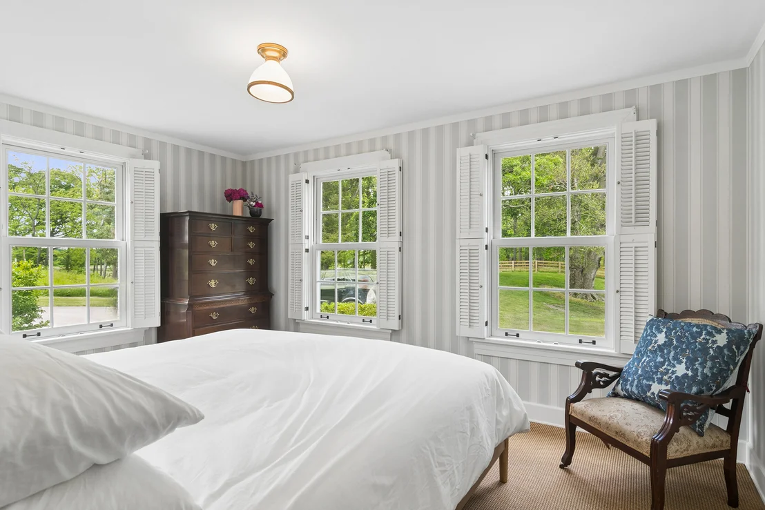 Photo of 332 Old Sutton Road