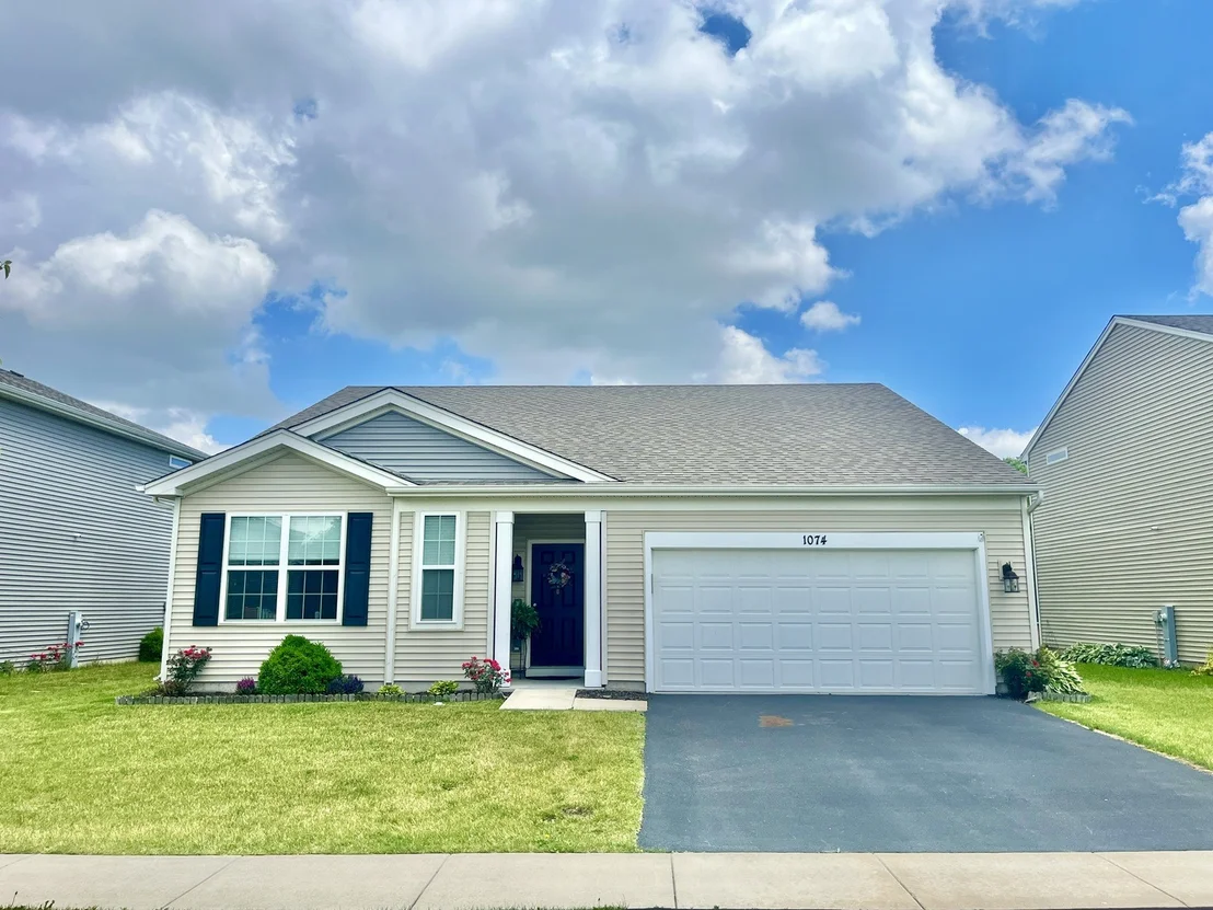 Photo of 1074 Chestnut Drive