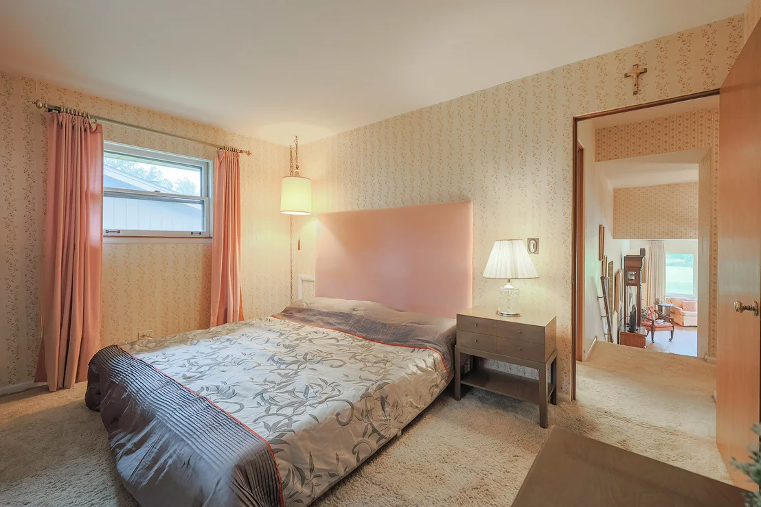 Photo of 853 Edgewater Drive