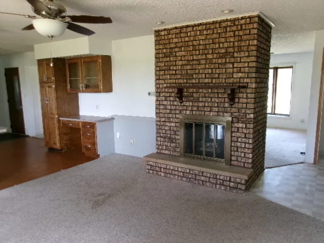 Photo of 1074 N 2nd Road