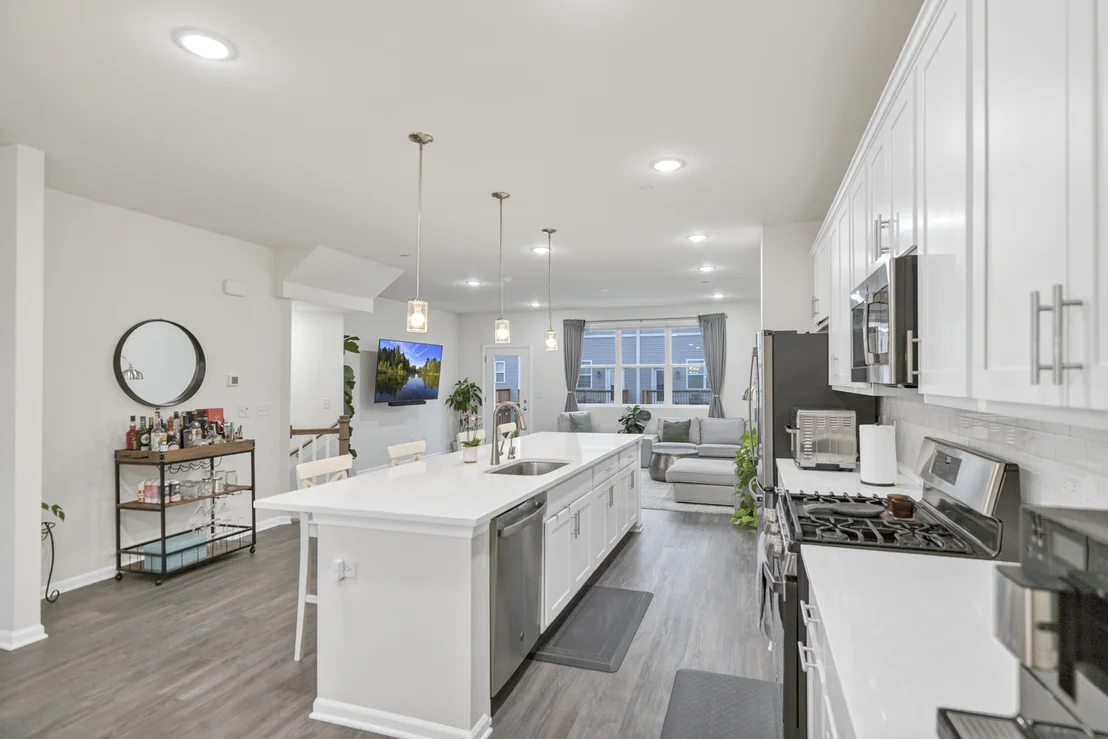 Photo of 2720 Lily Lane