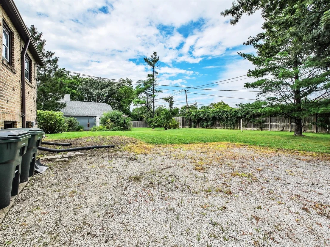 Photo of 2610 Park Lane