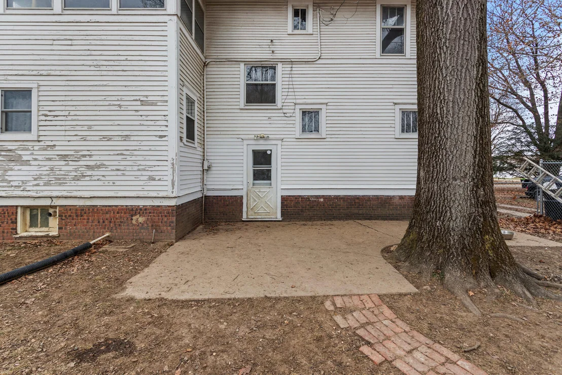 Photo of 615 High Street