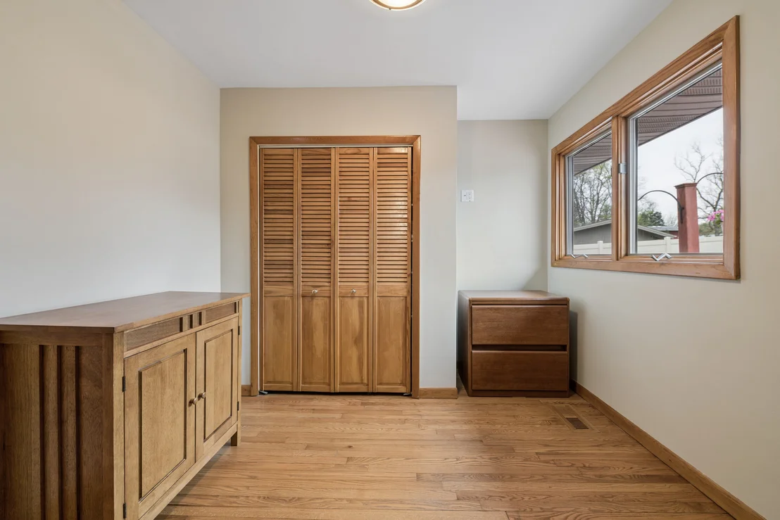 Photo of 245 W Circle Drive