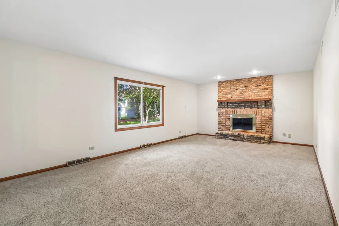 Photo of 733 Buttonwood Circle
