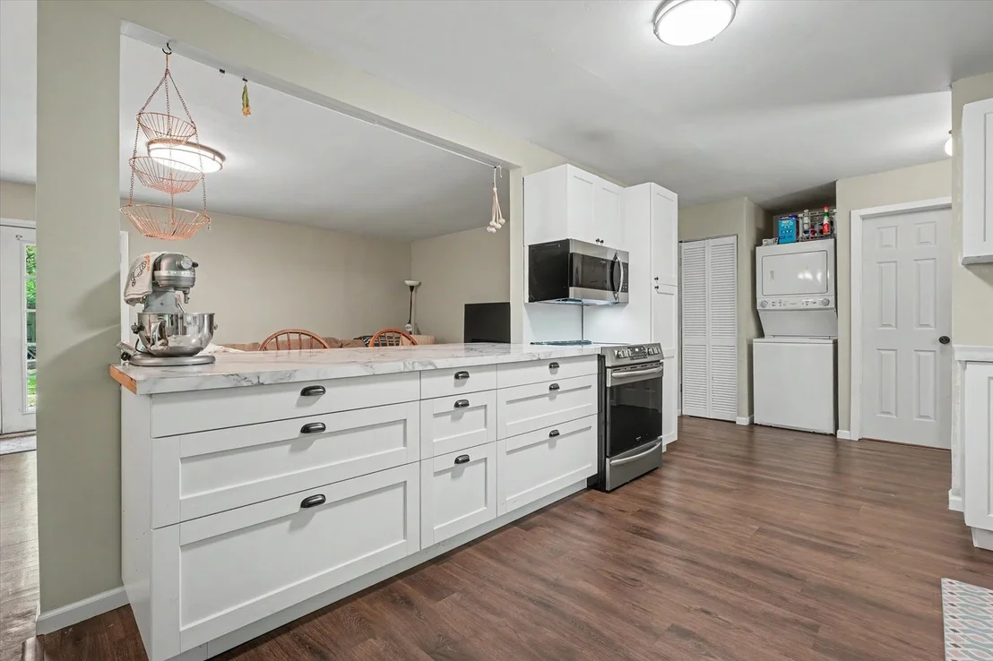 Photo of 7 Shuman Circle