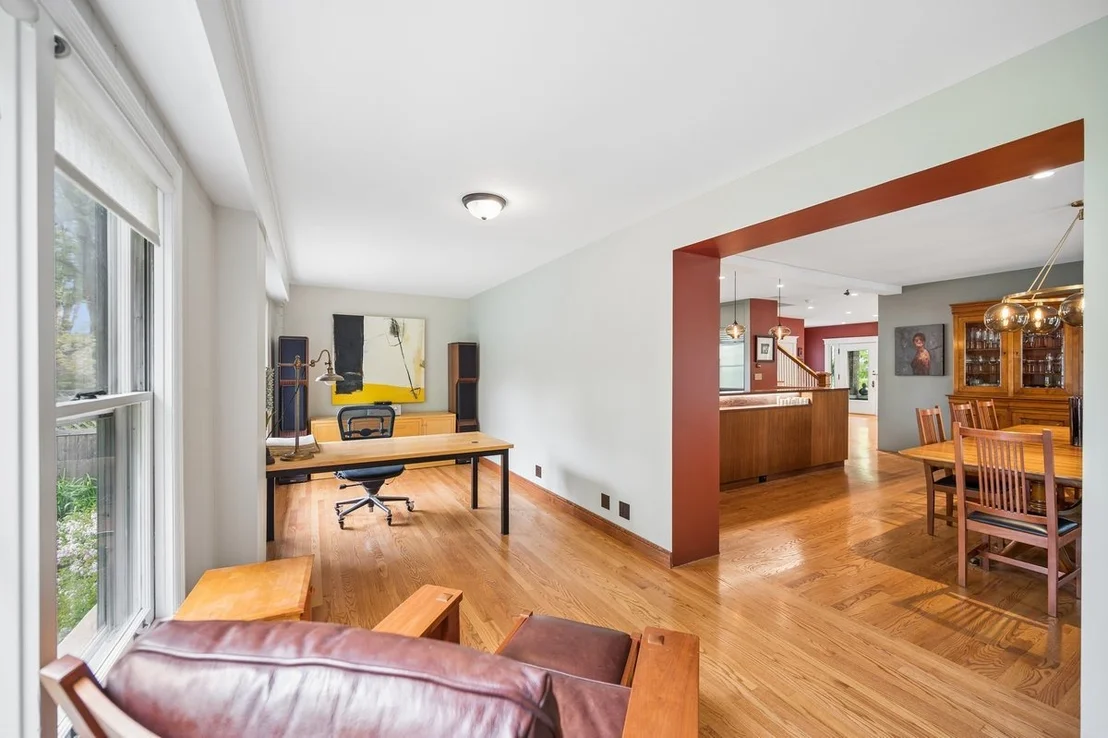 Photo of 1101 Forest Avenue