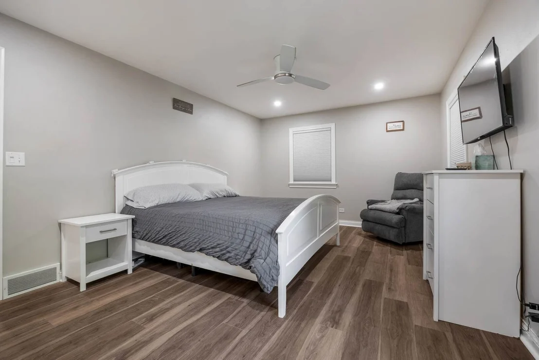 Photo of 445 Stanford Drive