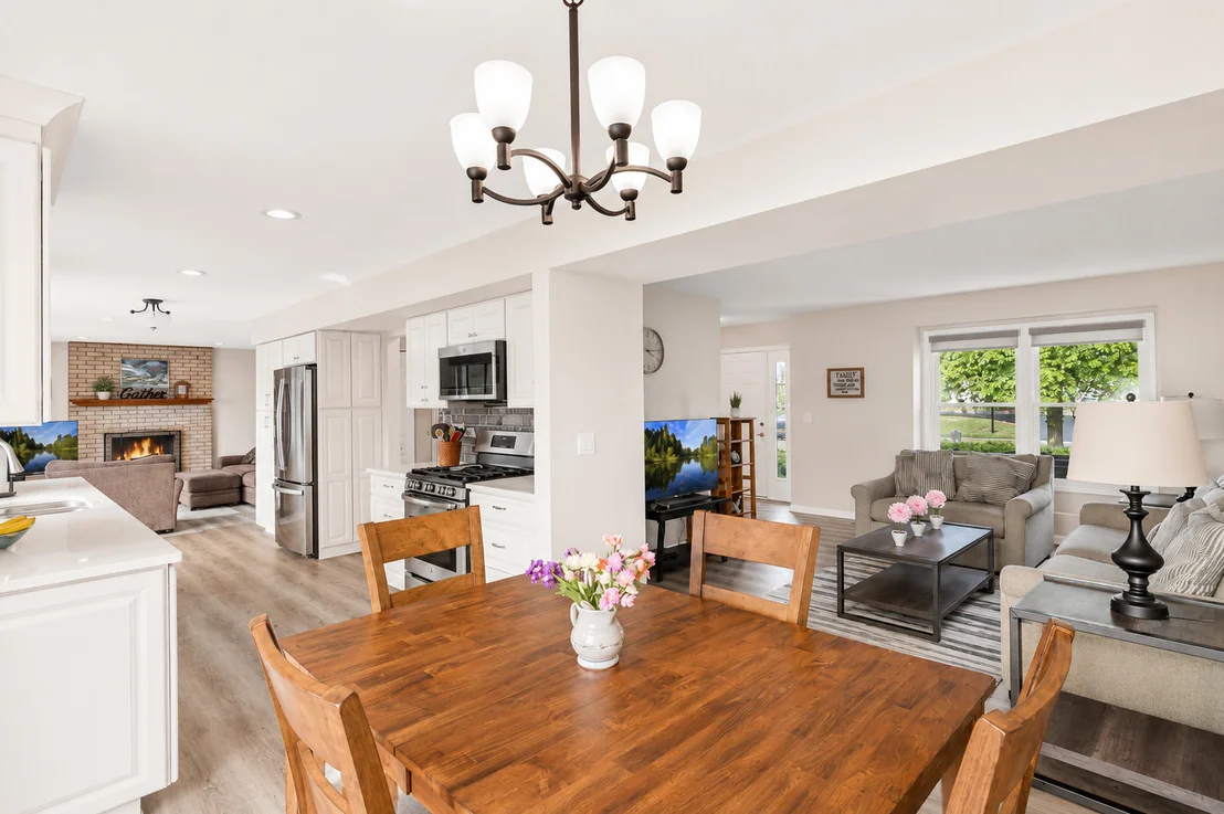 Photo of 323 Farmhill Circle