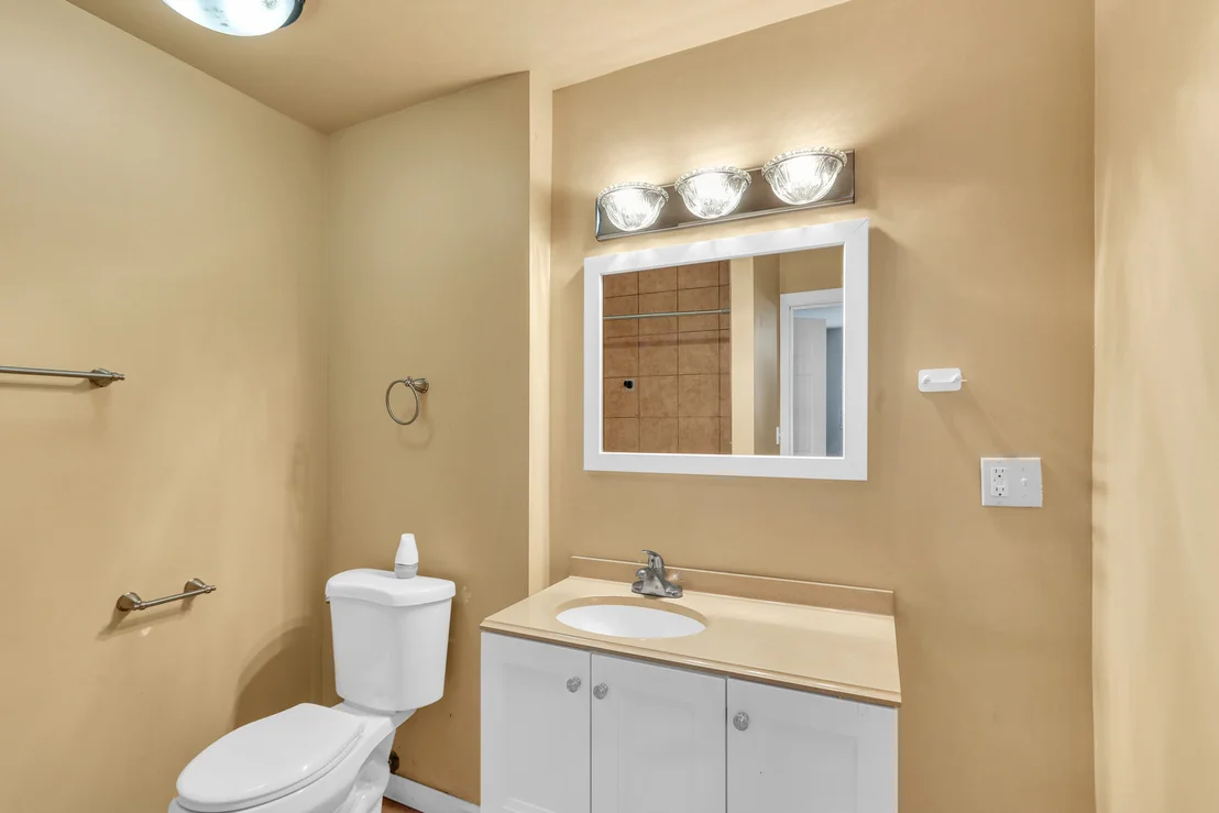 Photo of 1008 Stratford Drive