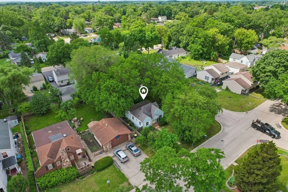 Photo of 121 Beachview Drive