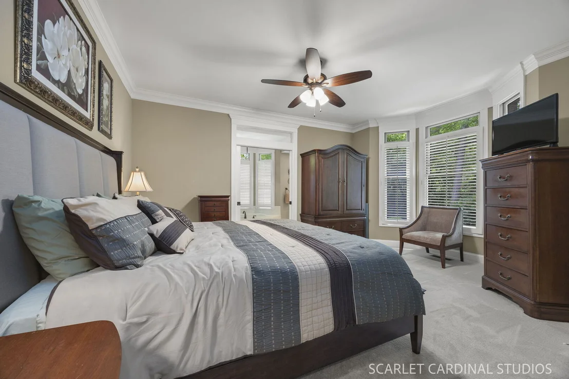 Photo of 1028 Crestwood Circle