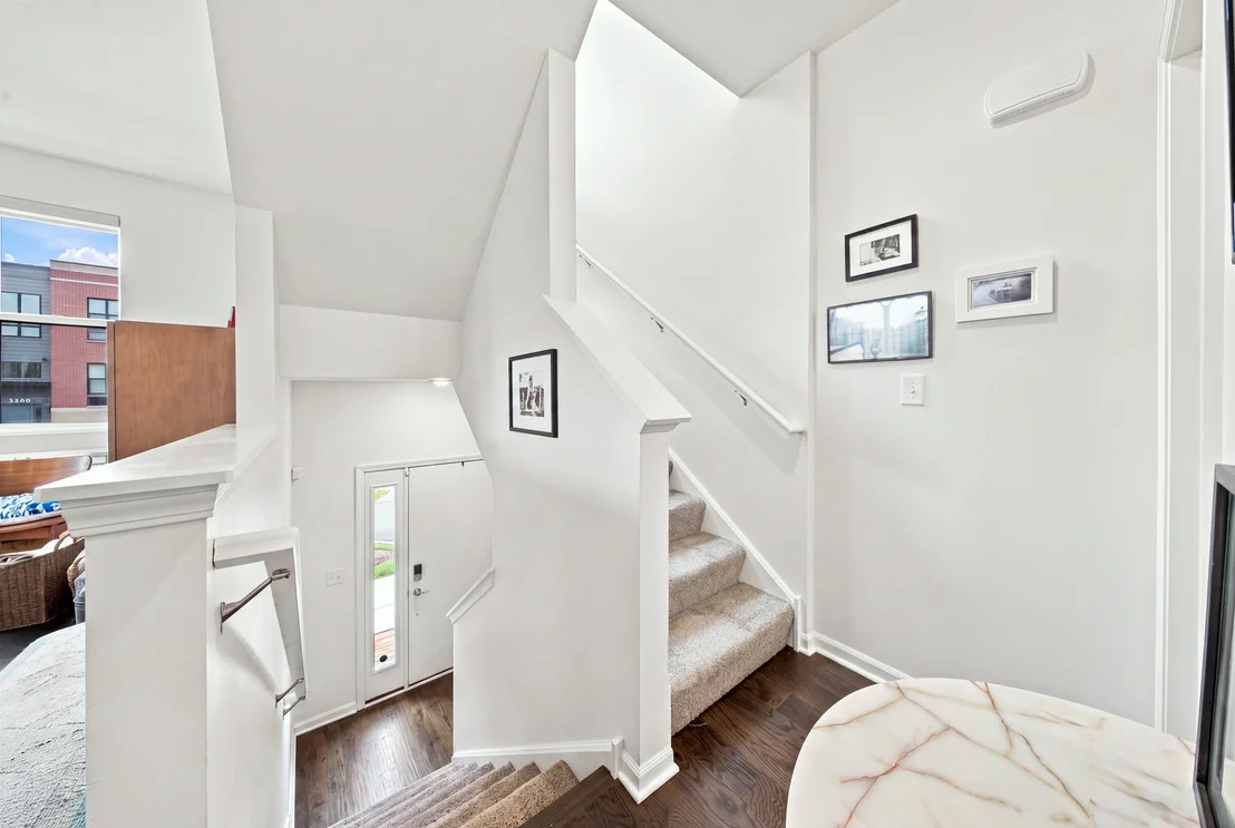 Photo of 2210 Venture Drive