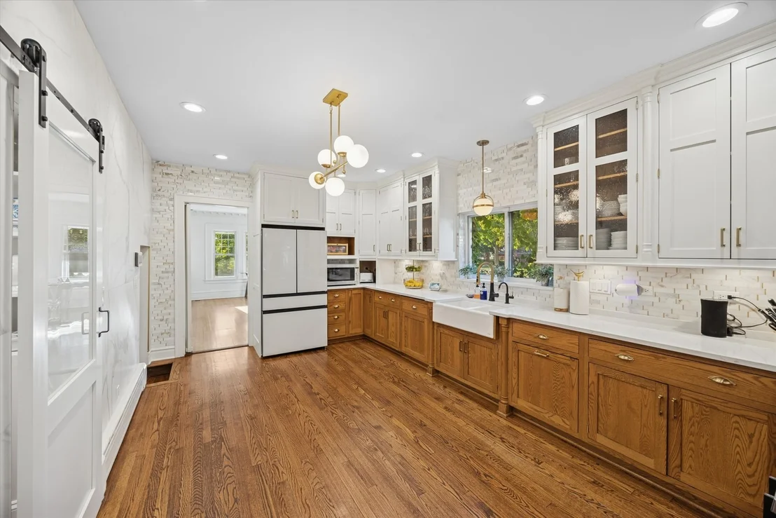 Photo of 176 Riverside Road