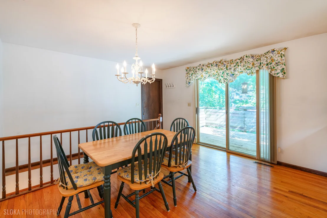 Photo of 6914 Meadow Drive