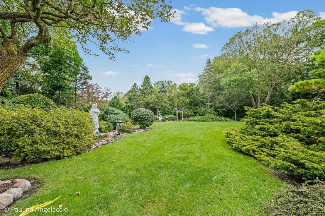 Photo of 22256 Cambridge Drive