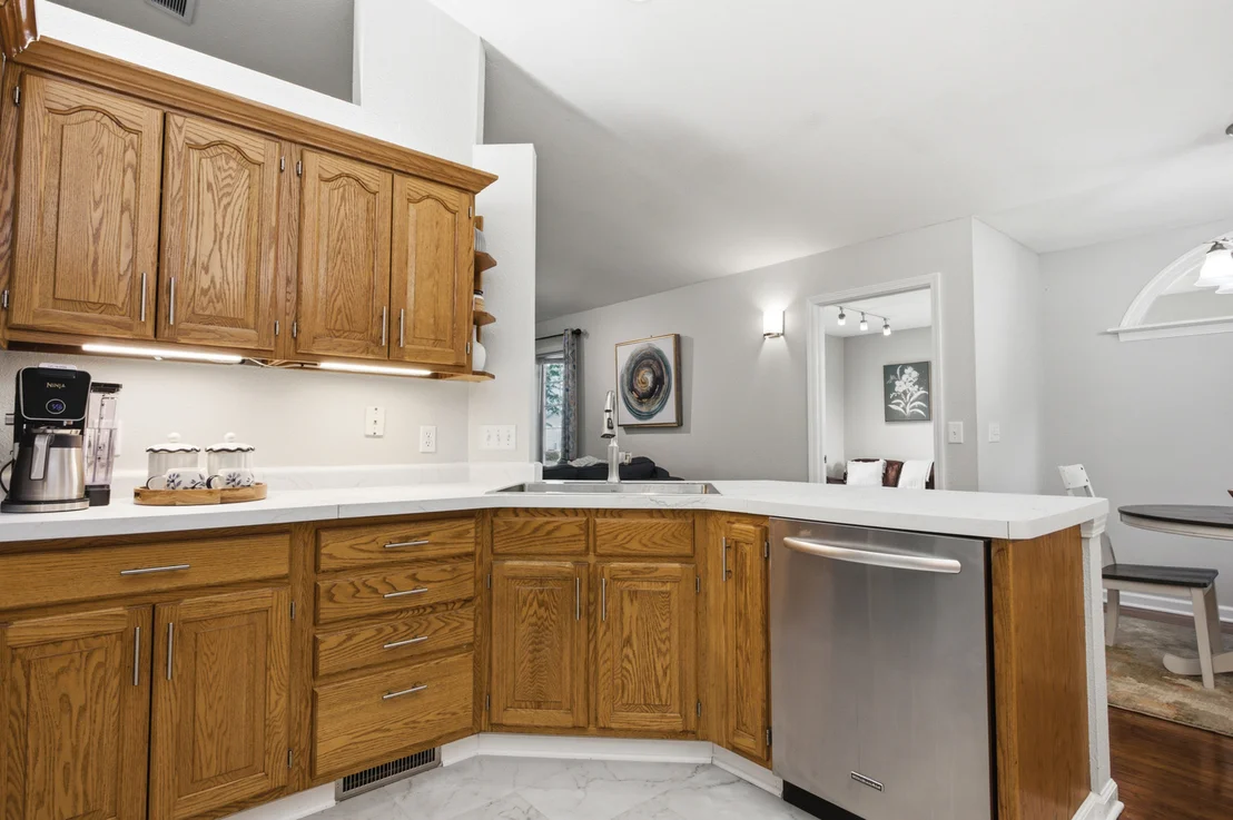 Photo of 1802 Silver Hill Drive