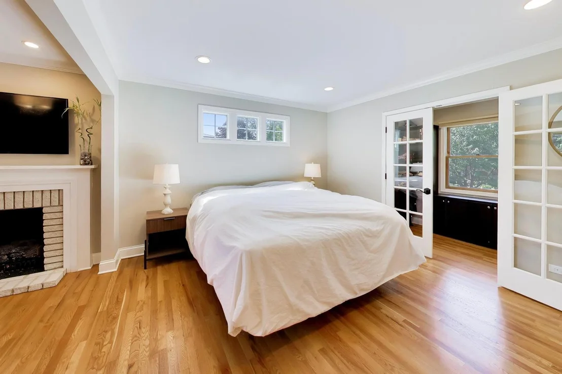 Photo of 1310 W Hampton Place