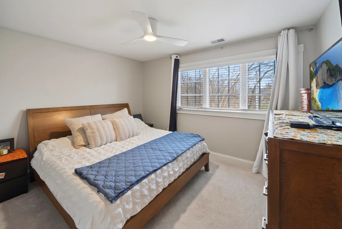 Photo of 70 Forest Avenue