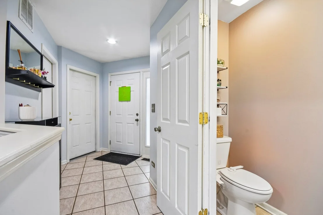 Photo of 418 Lakeview Circle
