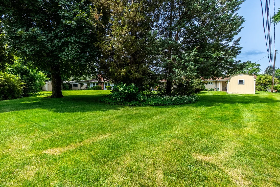 Photo of 835 Scott Drive