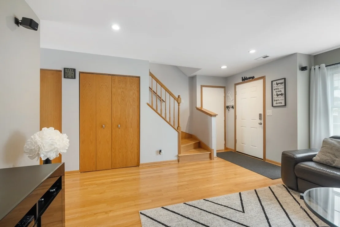 Photo of 702 Windsor Lane