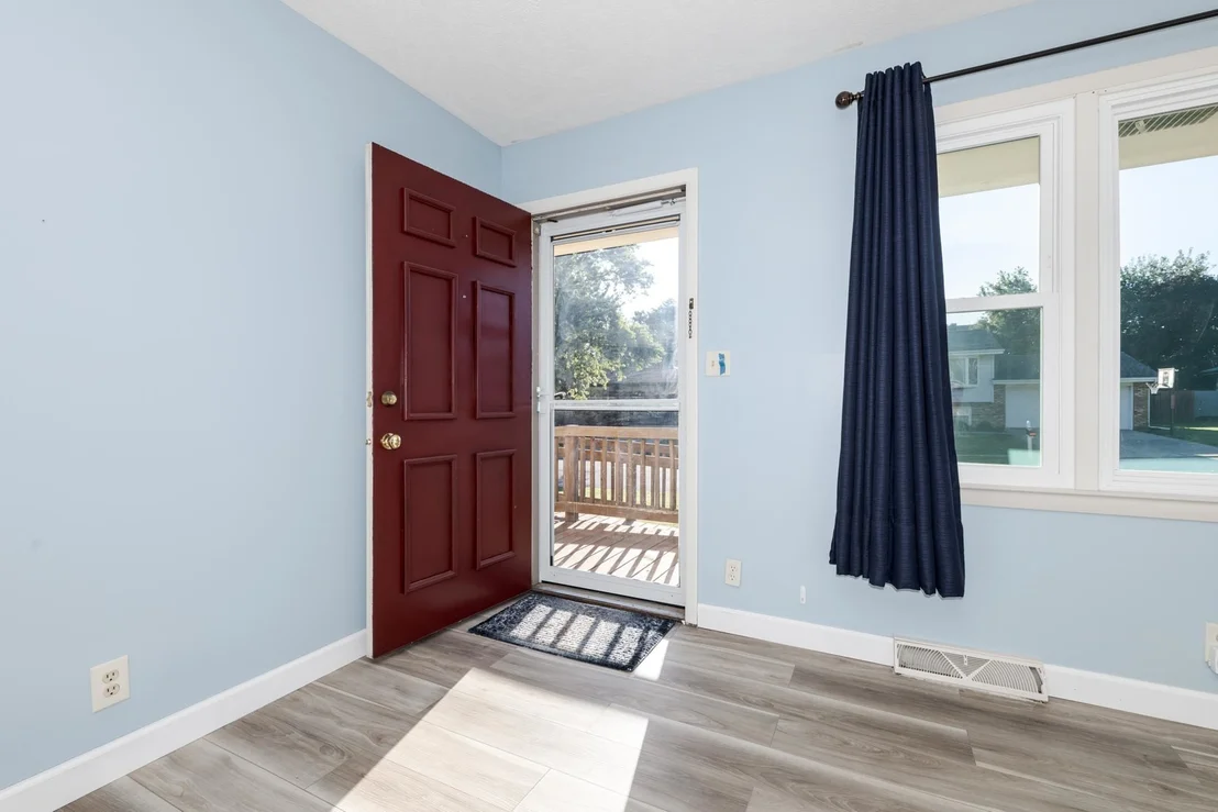 Photo of 703 Lara Road