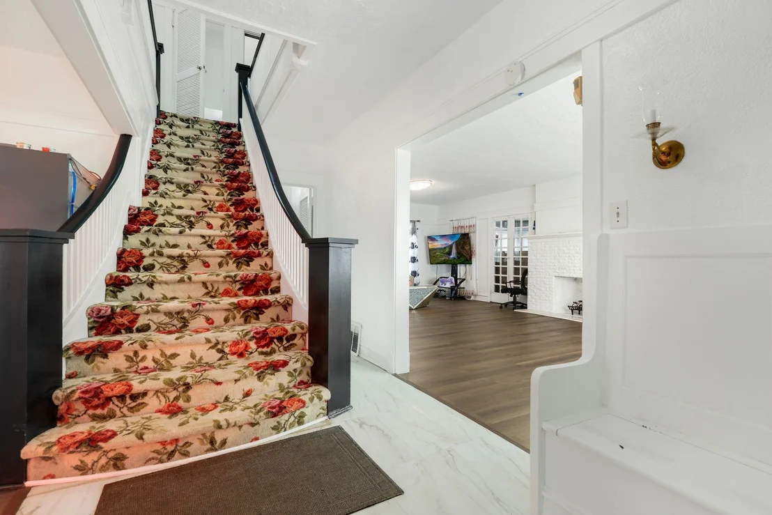 Photo of 1506 Hawthorne Drive
