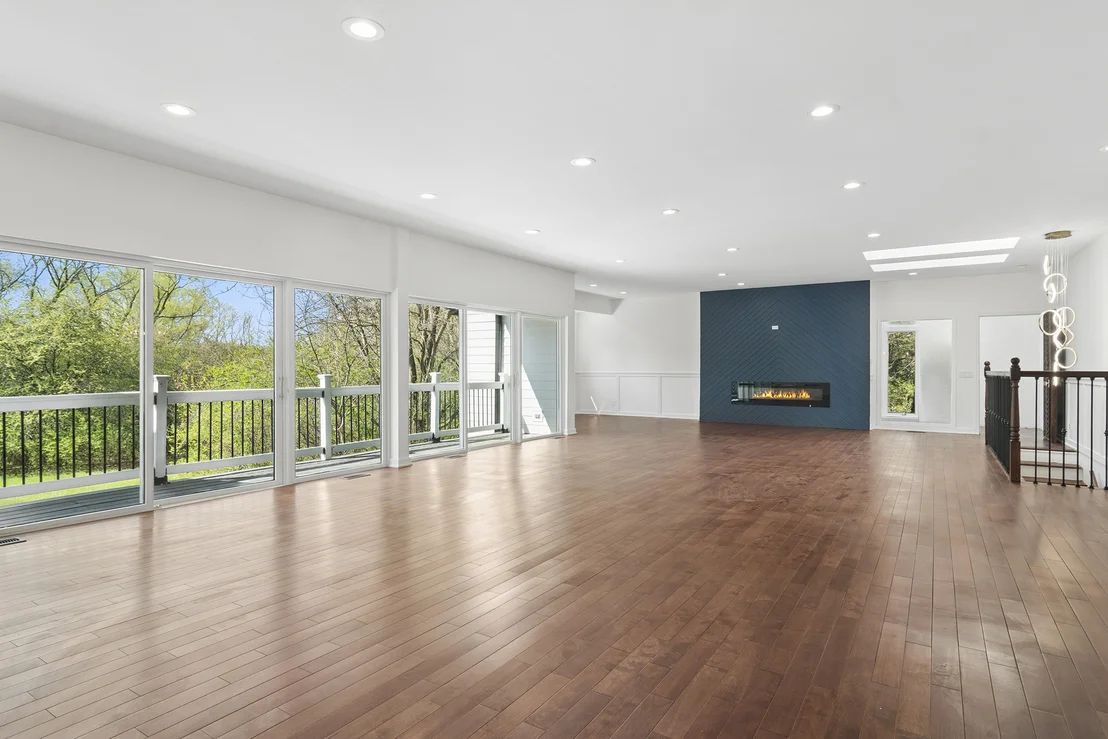 Photo of 6739 Lakeridge Drive