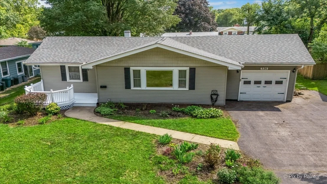 Photo of 326 Farview Drive