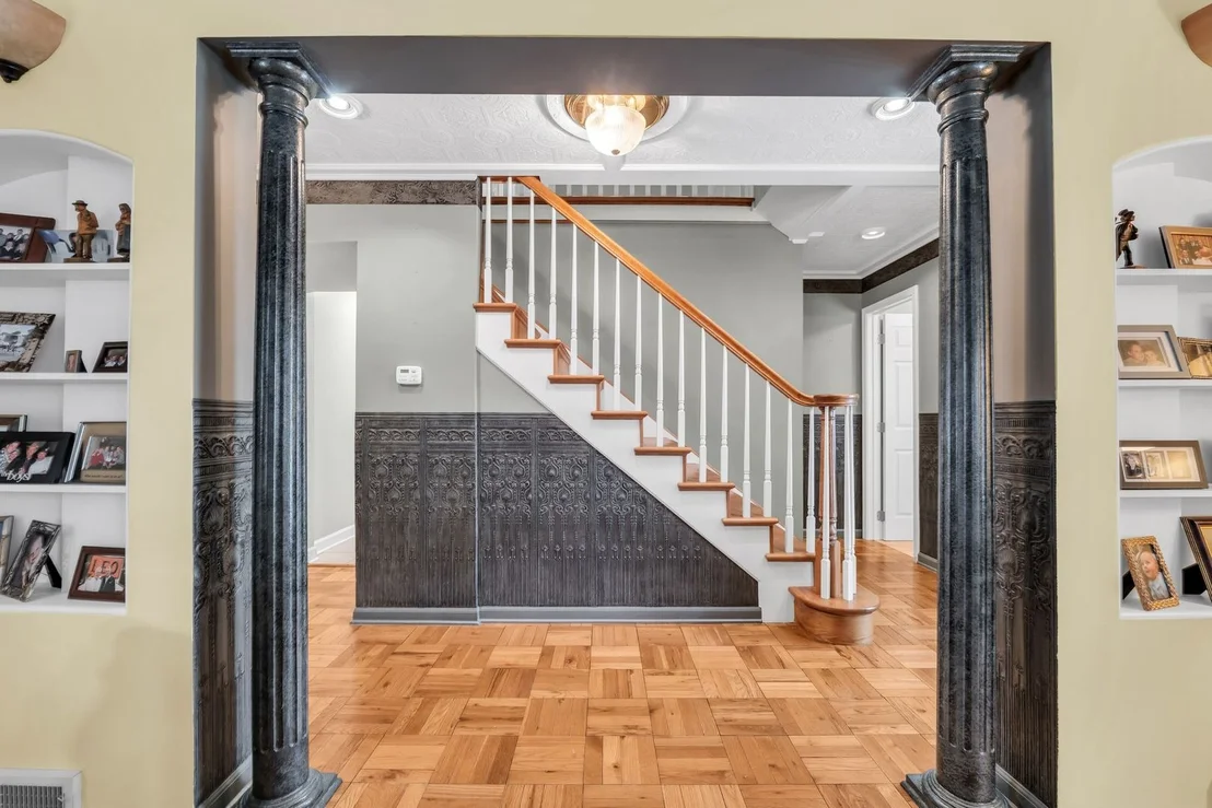Photo of 10 Deerpath Lane