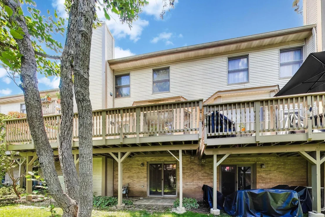 Photo of 133 Schiller Place