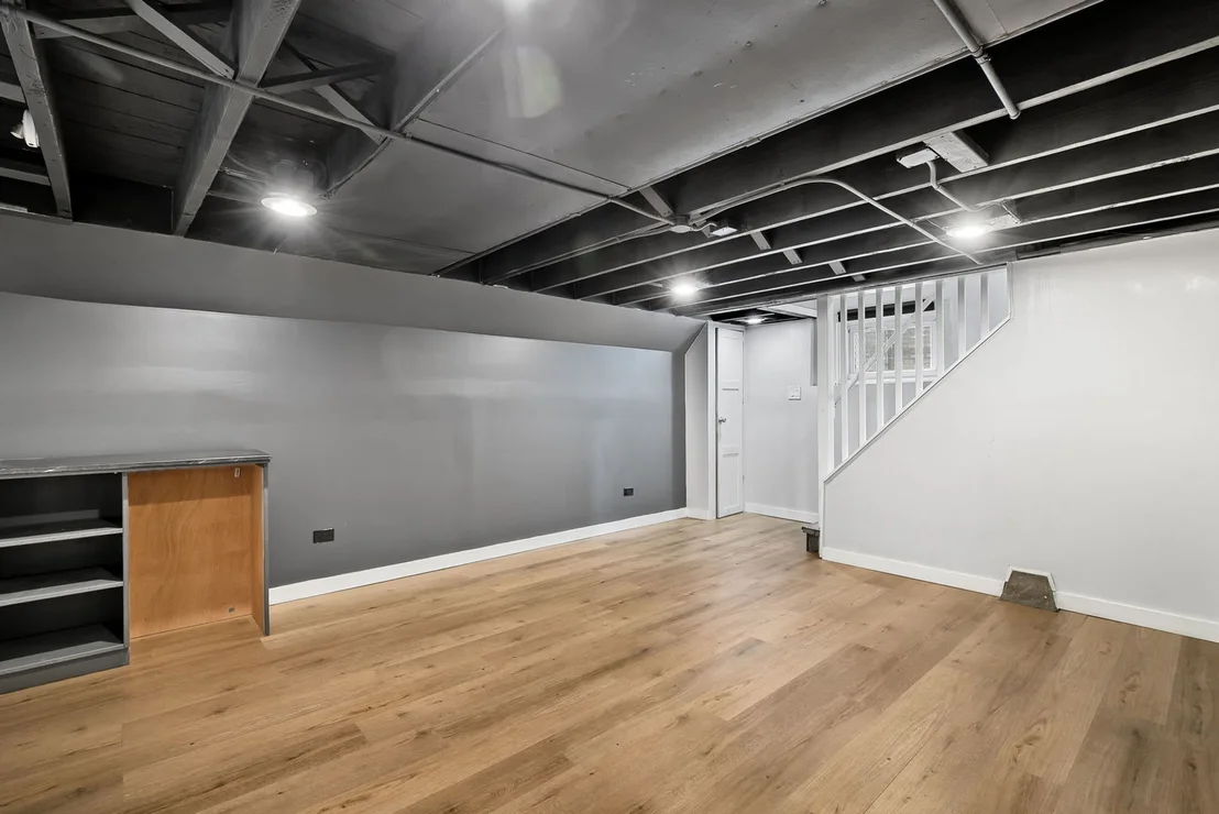Photo of 4237 Park Avenue