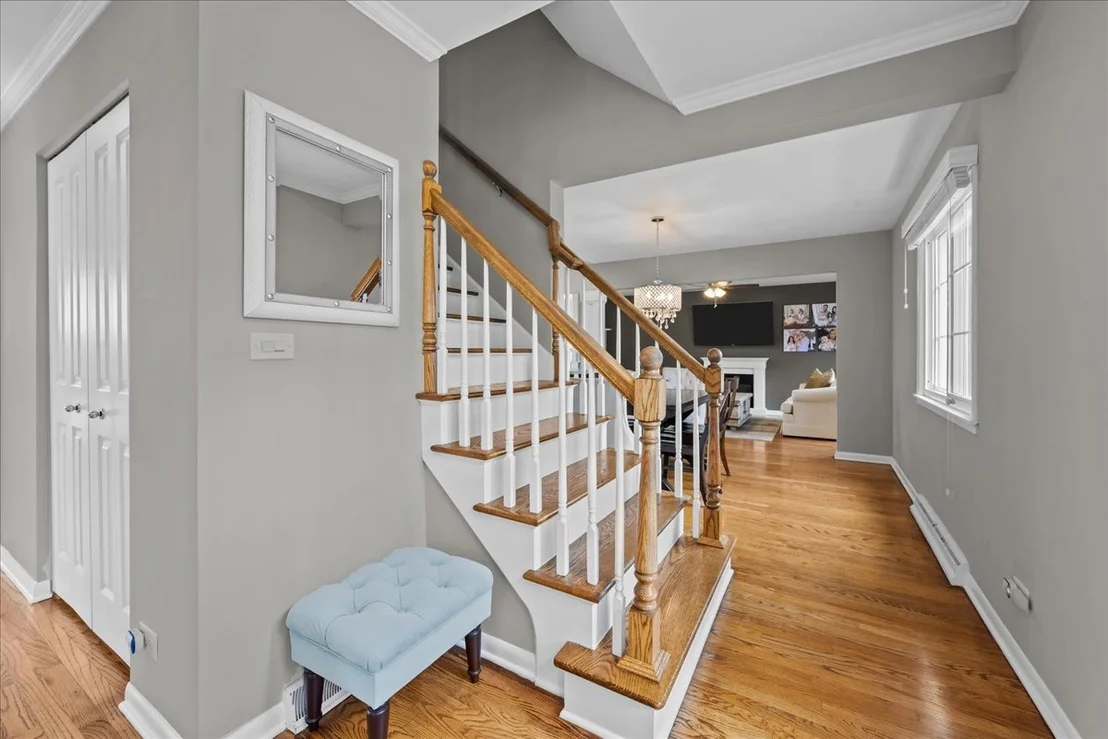 Photo of 1042 Gordon Terrace