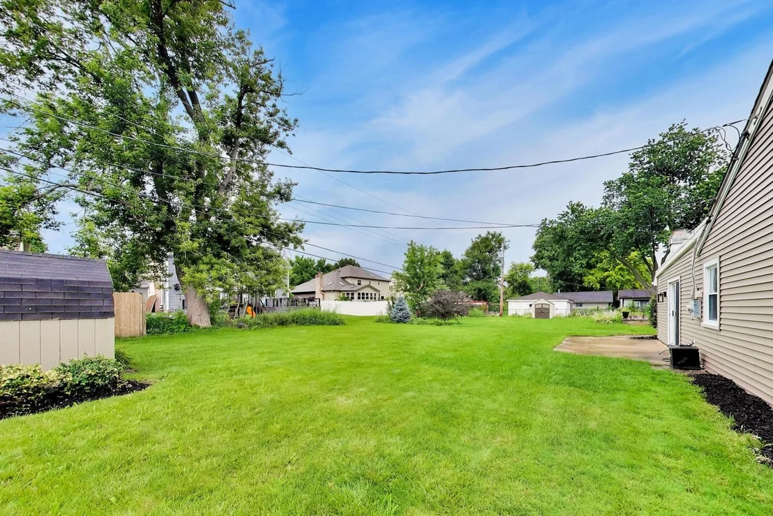 Photo of 1430 Sequoia Lane