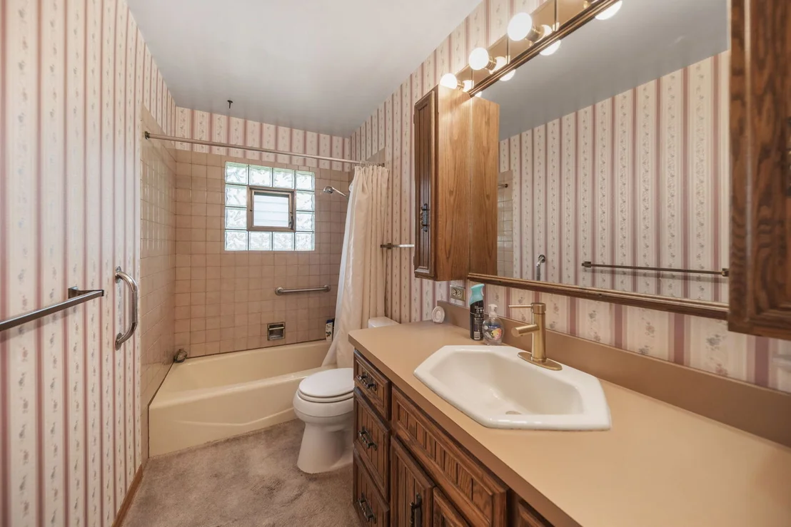 Photo of 1312 Royal Drive