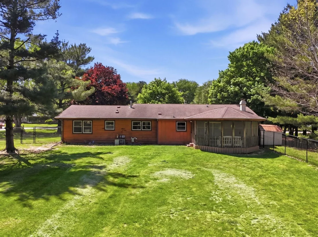 Photo of 5645 S Beebe Drive