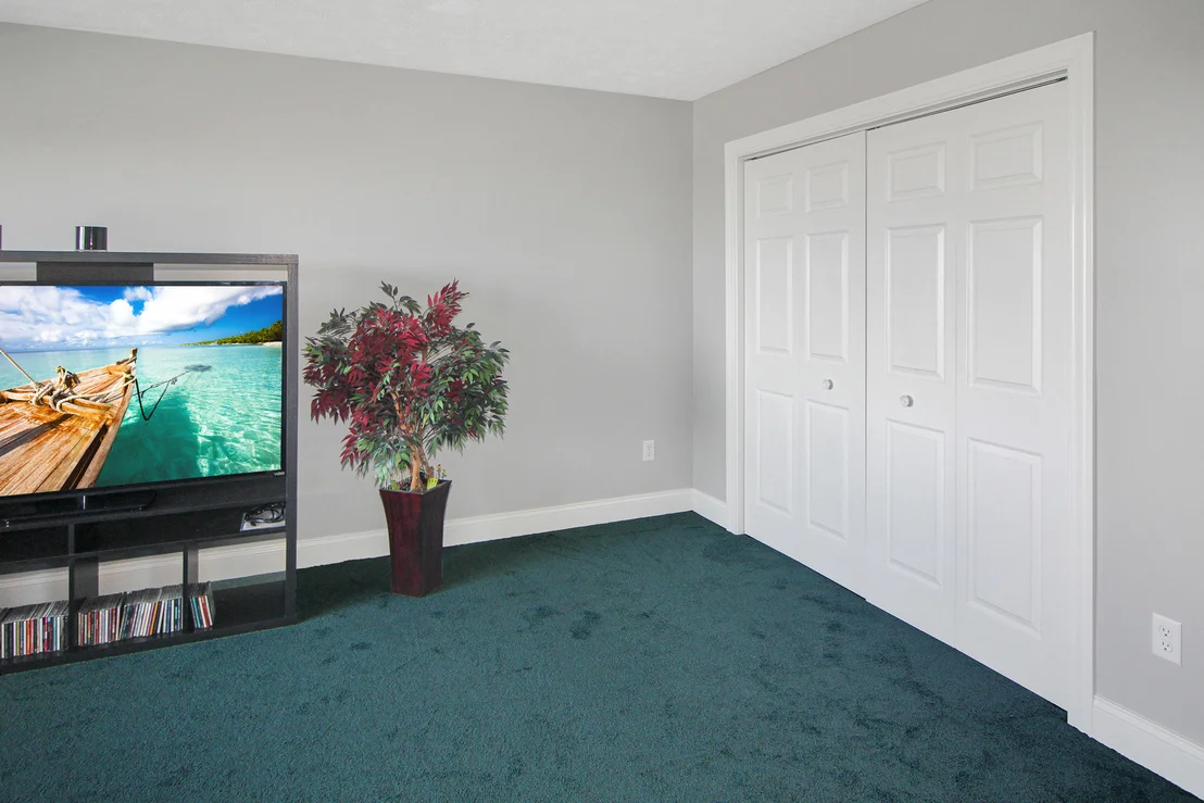 Photo of 728 Kristin Drive